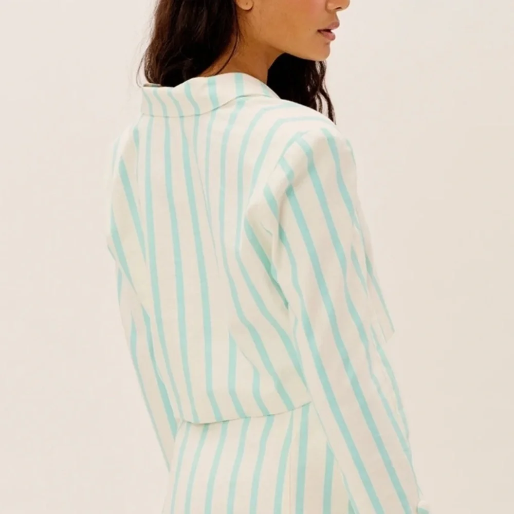 NWOT For Love and Lemons Aqua White Striped Cropped Linen Blazer Jacket Small - Picture 3 of 9